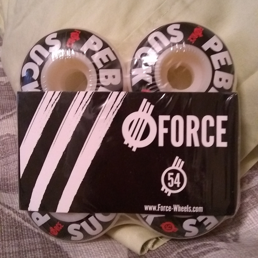 Pebbles suck scaper Wheels by force 54 mm